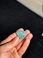 Load image into Gallery viewer, Malachite Healing Stone 10.93g – Natural Green Gemstone