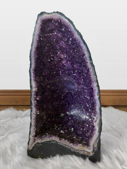 Amethyst Geode – Vibrating Crystals, Jaipur