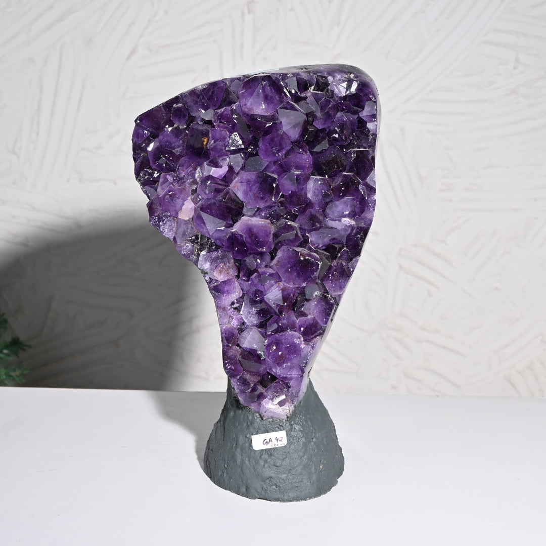 Natural Amethyst Geode 5.60kg - Raw Crystal for Healing