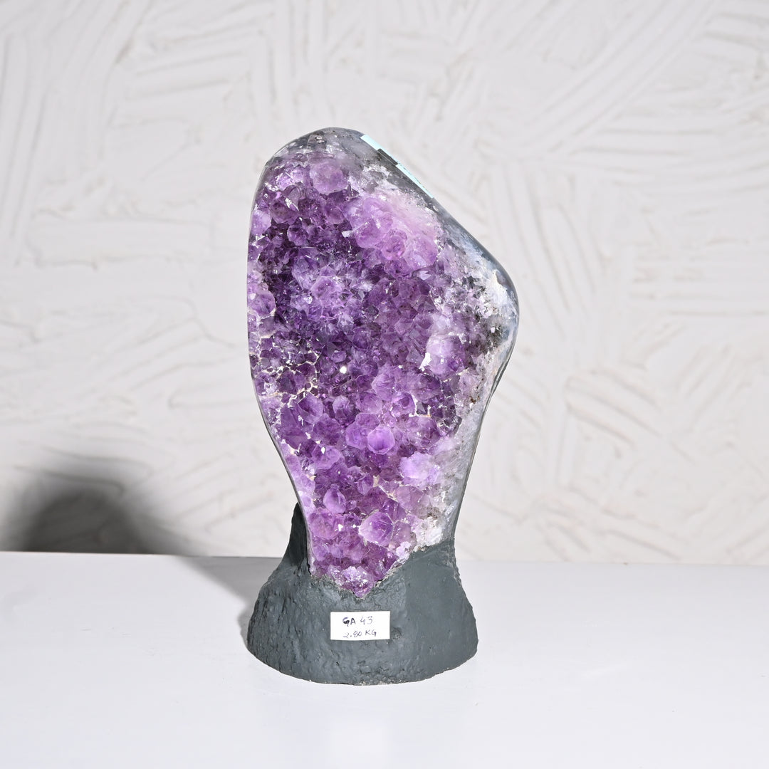 Natural Amethyst Geode 2.80kg - Raw Crystal for Healing