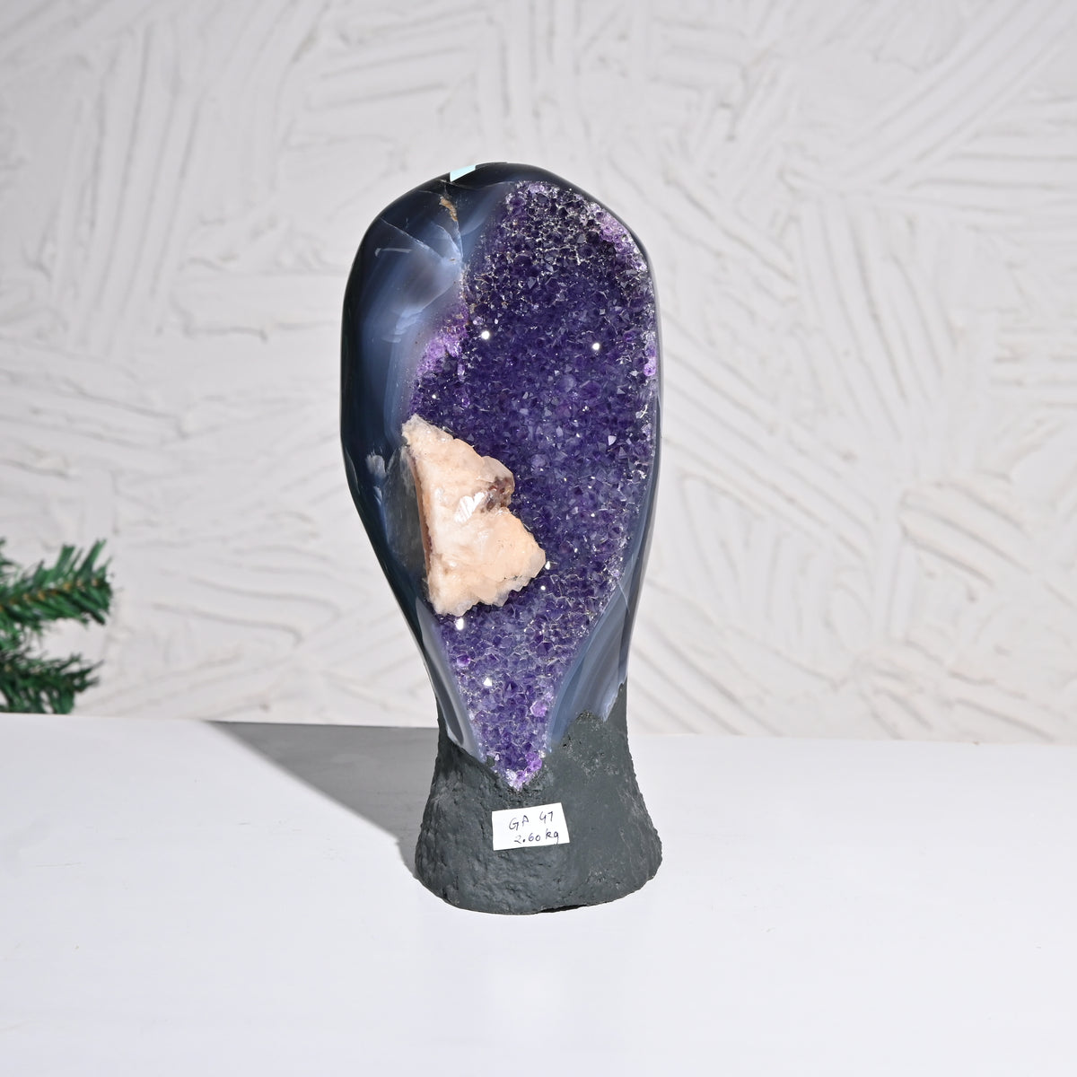 Amethyst Geode – Vibrating Crystals, Jaipur