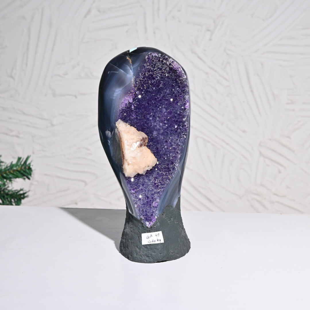 Natural Amethyst Geode 2.60kg - Raw Crystal for Healing