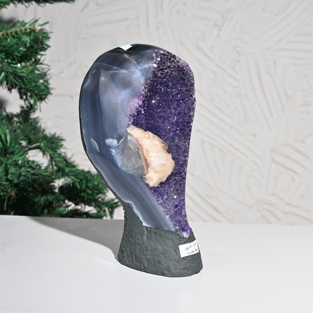 Natural Amethyst Geode 2.60kg - Raw Crystal for Healing