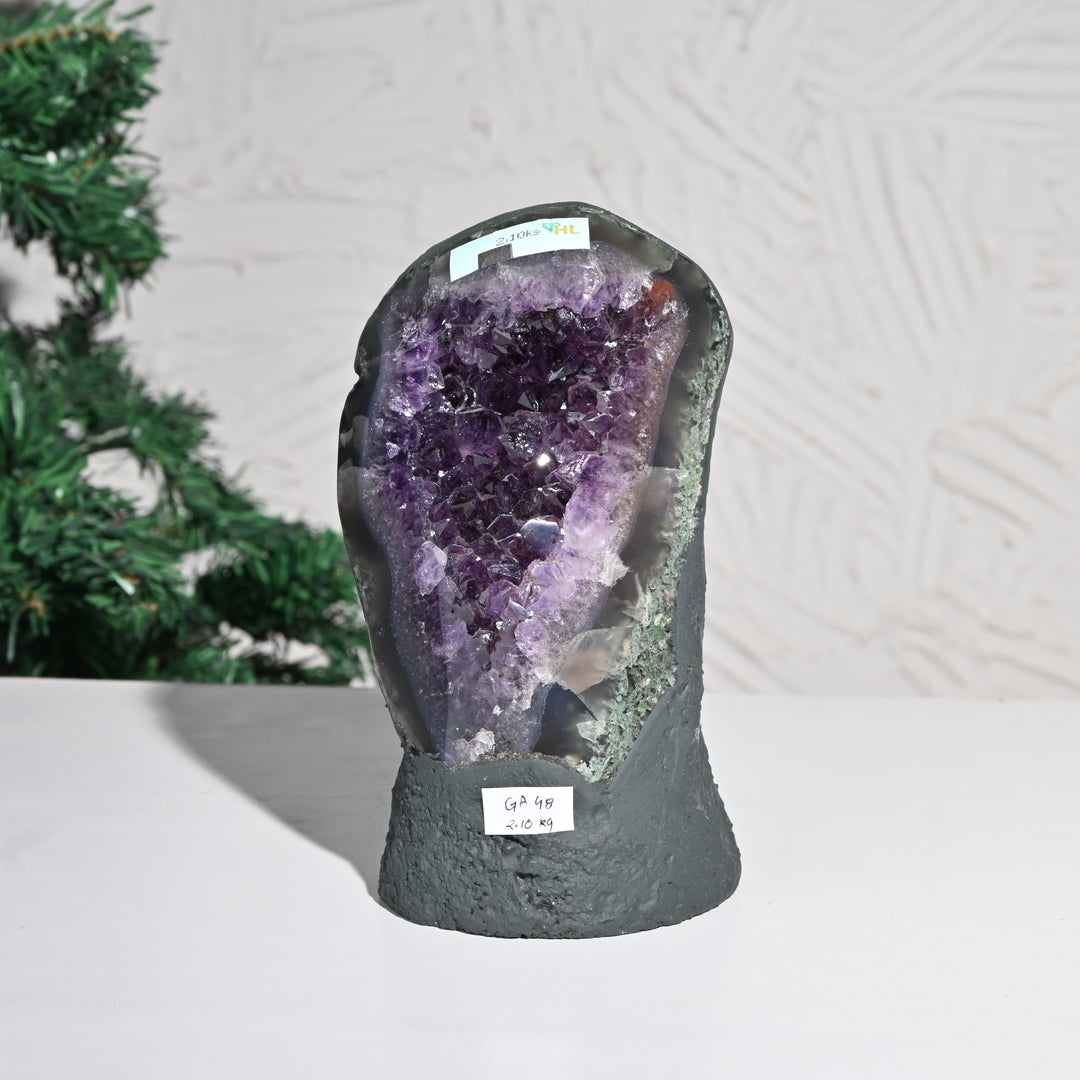 Natural Amethyst Geode 2.10kg - Raw Crystal for Healing