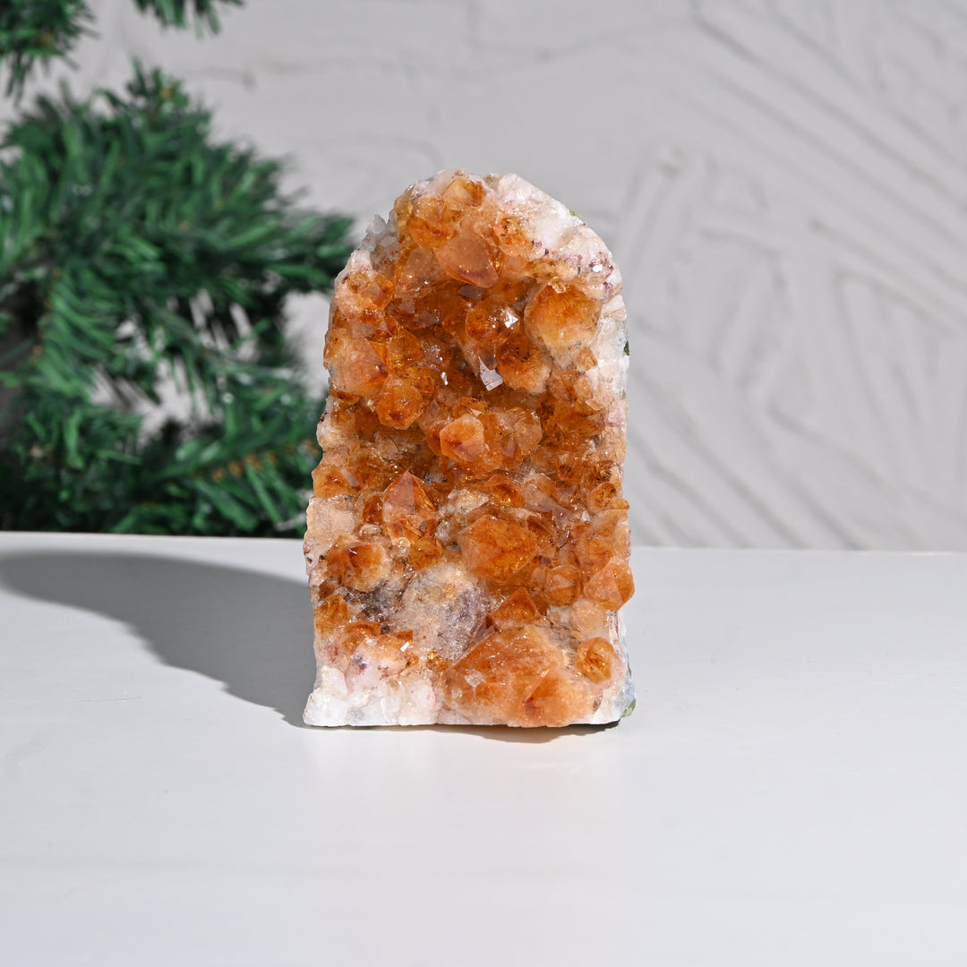 Citrine Crystal 759g – Energy Stone for Abundance & Inner Harmony