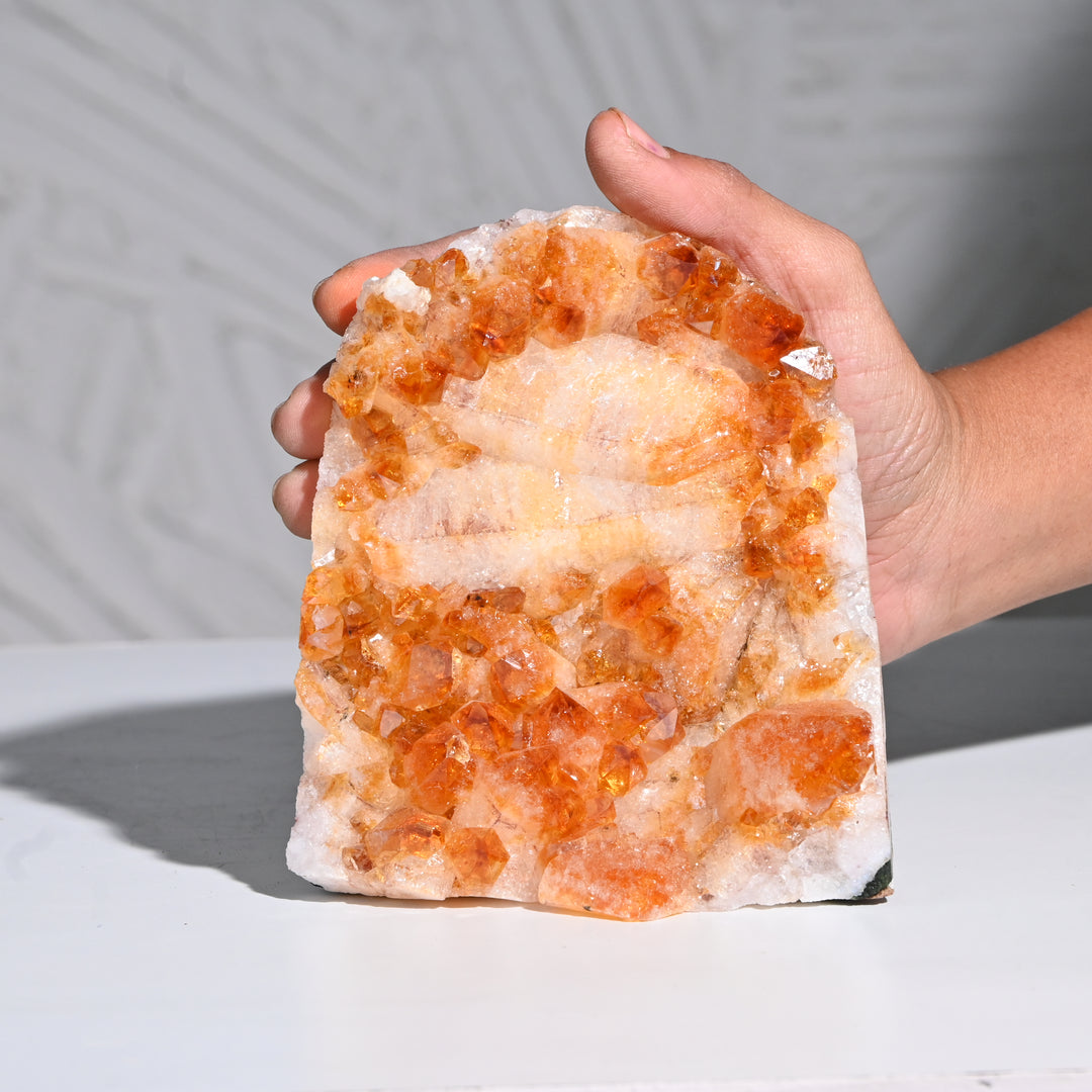 Citrine Geode 1030g – Natural Crystal for Wealth & Spiritual Growth