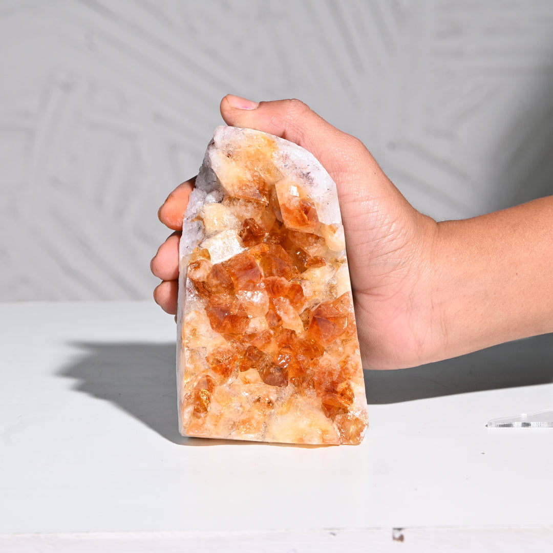Citrine Cluster 620g – Energy Crystal for Prosperity & Interior Styling
