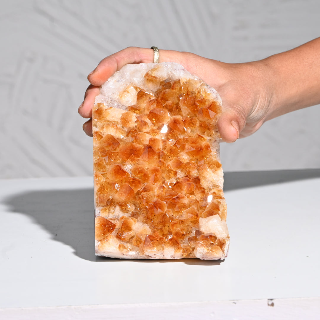Citrine Geode 1445g – Raw Crystal for Abundance & Energy Flow