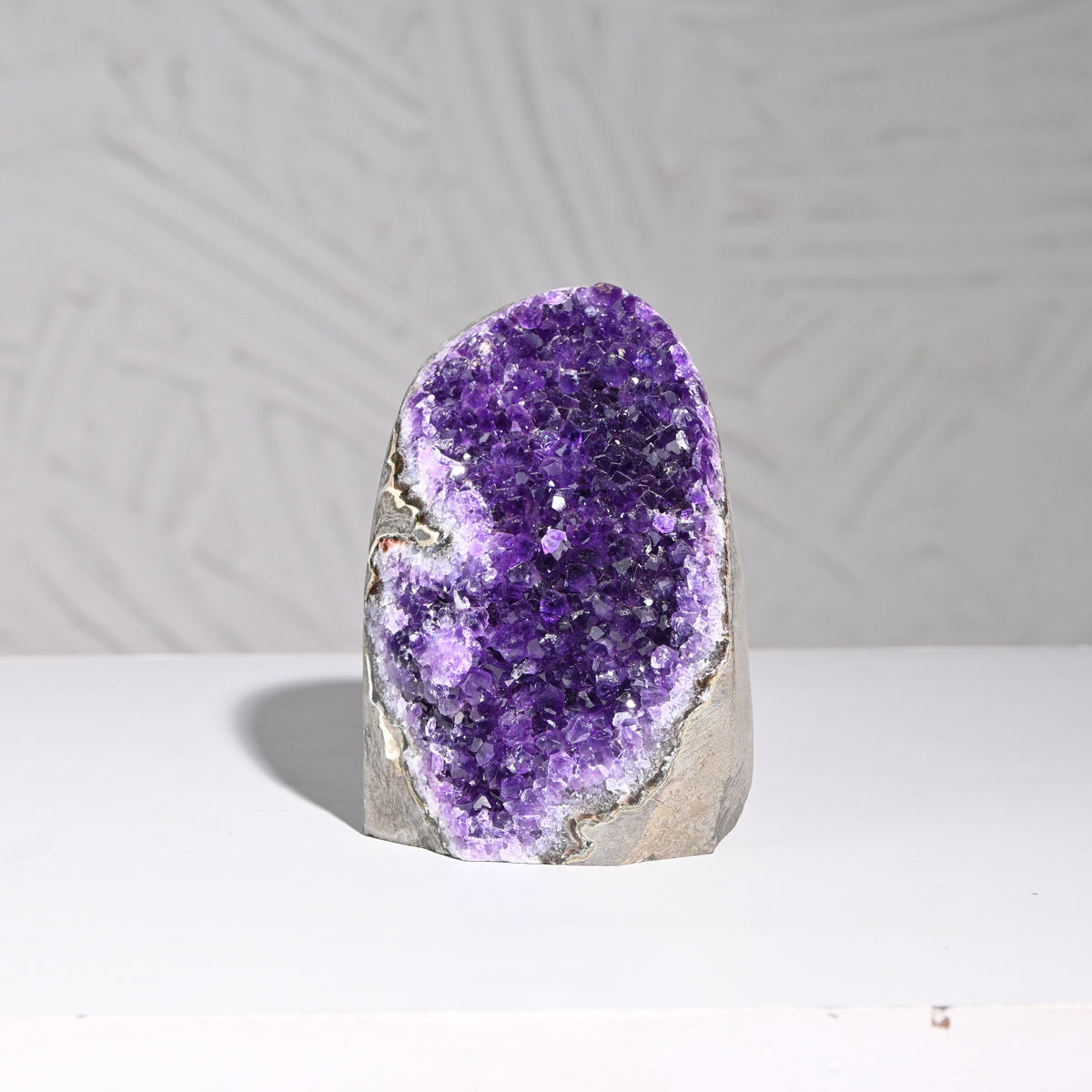 Amethyst Geode – Vibrating Crystals, Jaipur