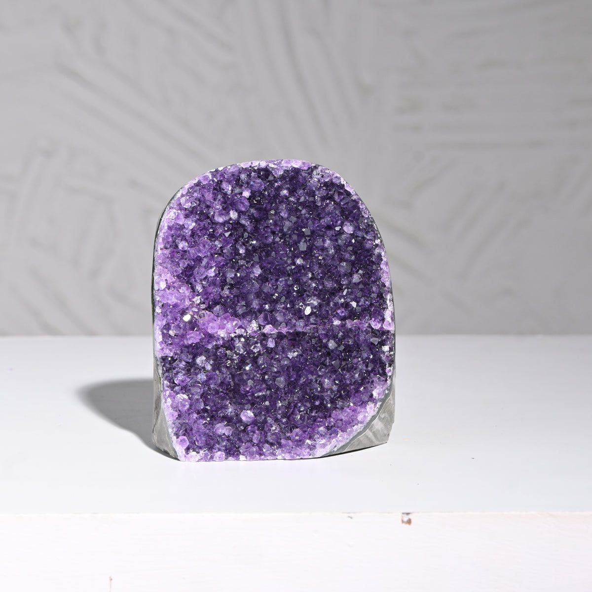 Amethyst Geode – Vibrating Crystals, Jaipur