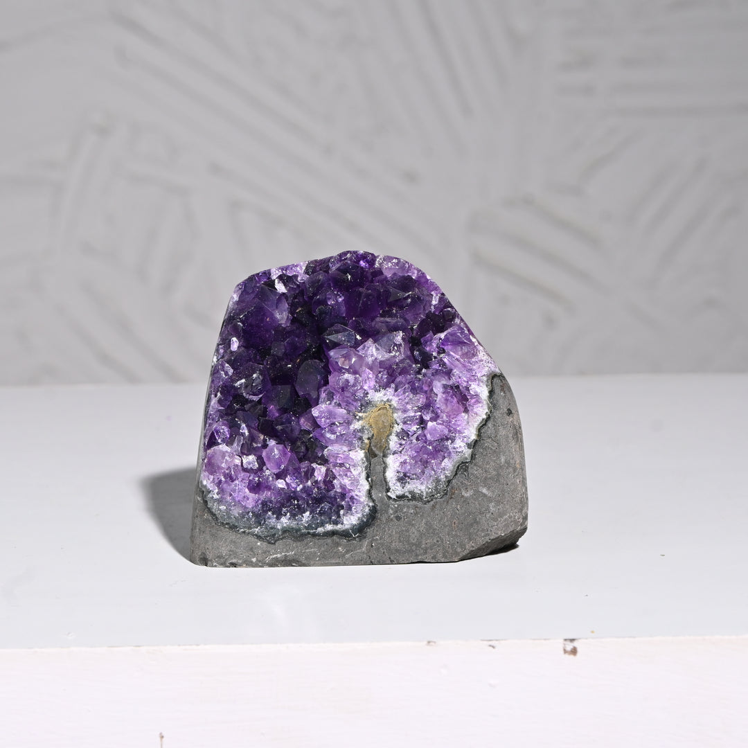 Natural Amethyst Geode 691g - Raw Crystal for Healing