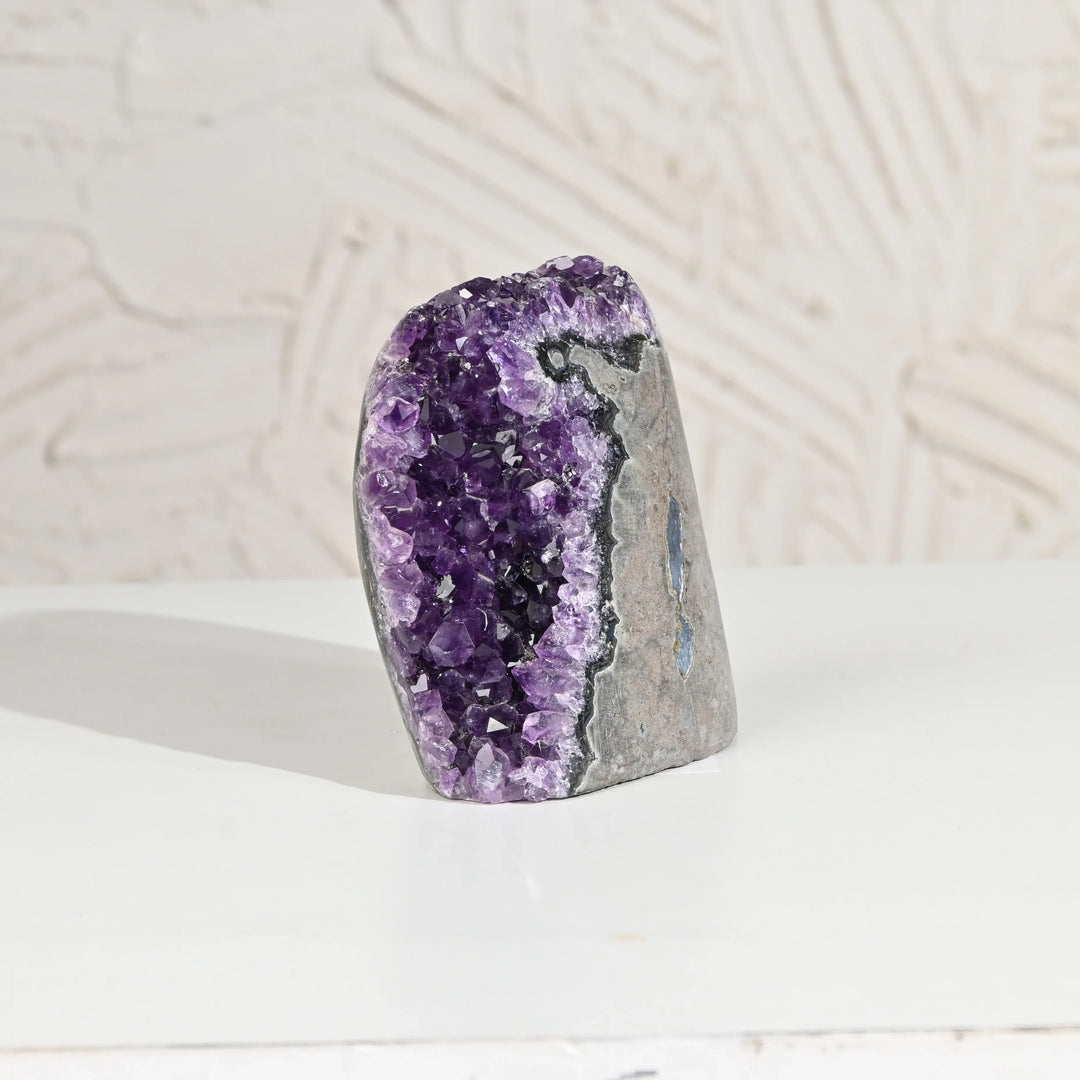 Natural Amethyst Geode 871g - Raw Crystal for Healing