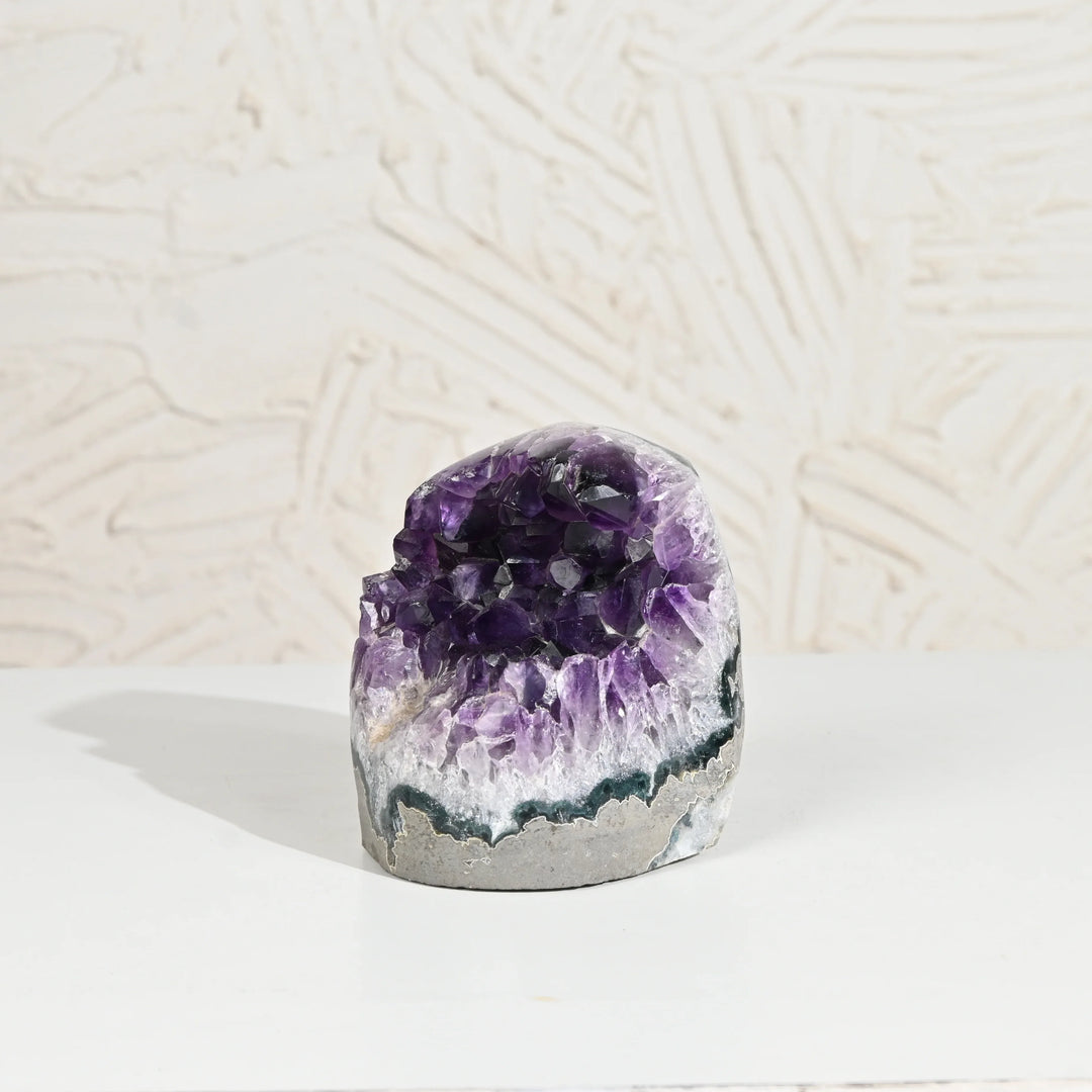 Natural Amethyst Geode 1378g - Raw Crystal for Healing