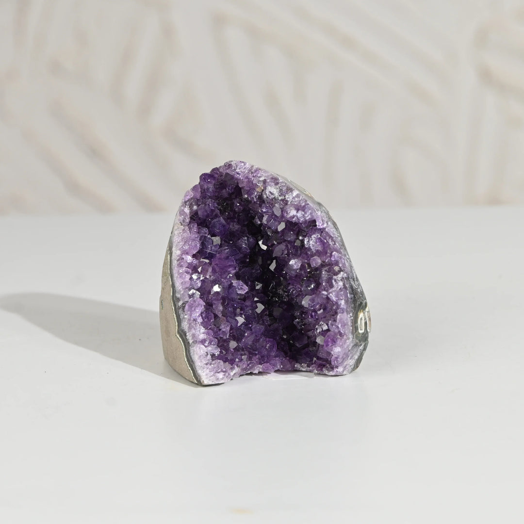 Natural Amethyst Geode 1133g - Raw Crystal for Healing