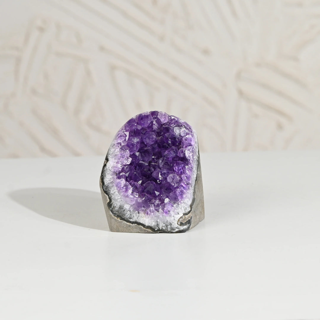 Natural Amethyst Geode 408 g - Raw Crystal for Healing