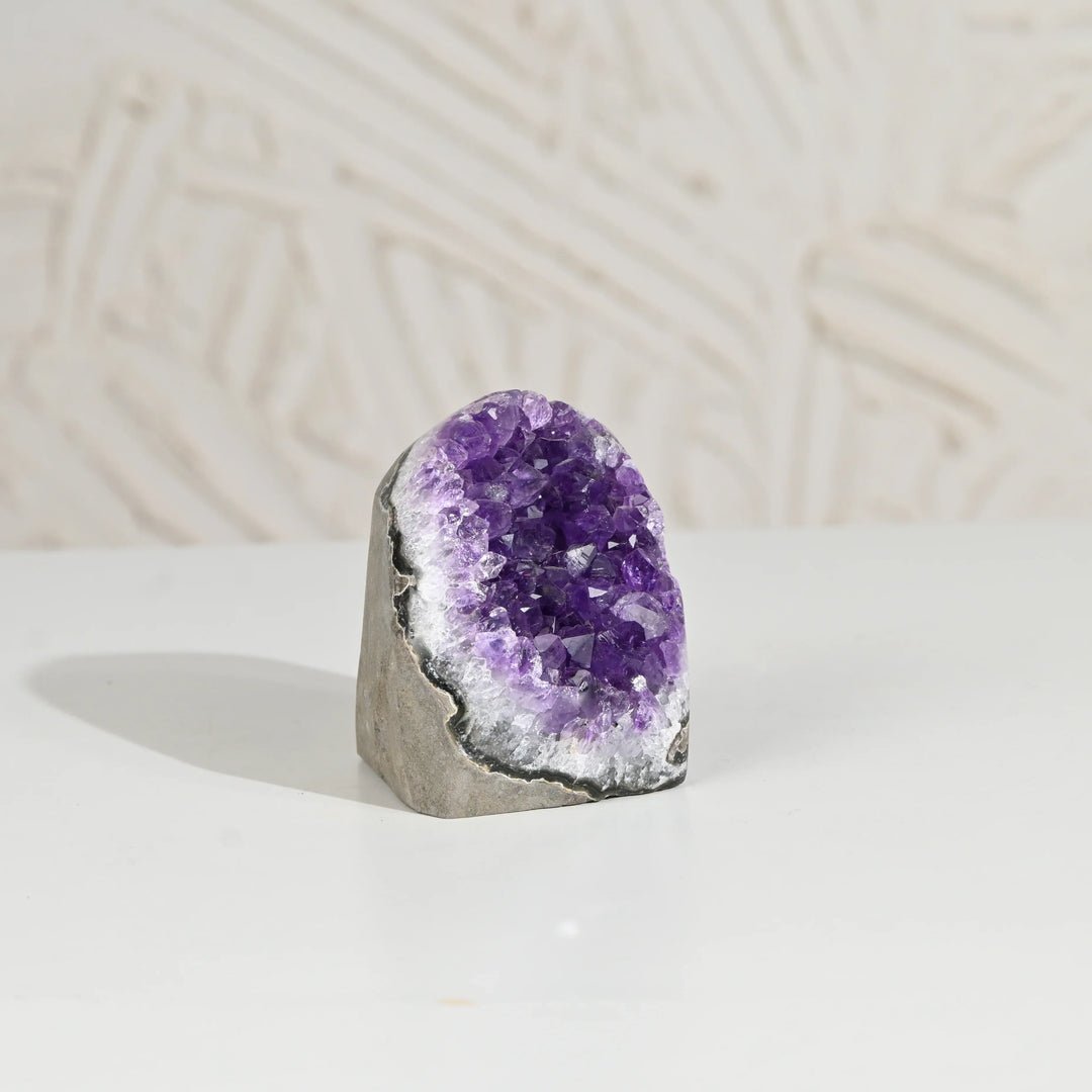 Natural Amethyst Geode 408 g - Raw Crystal for Healing