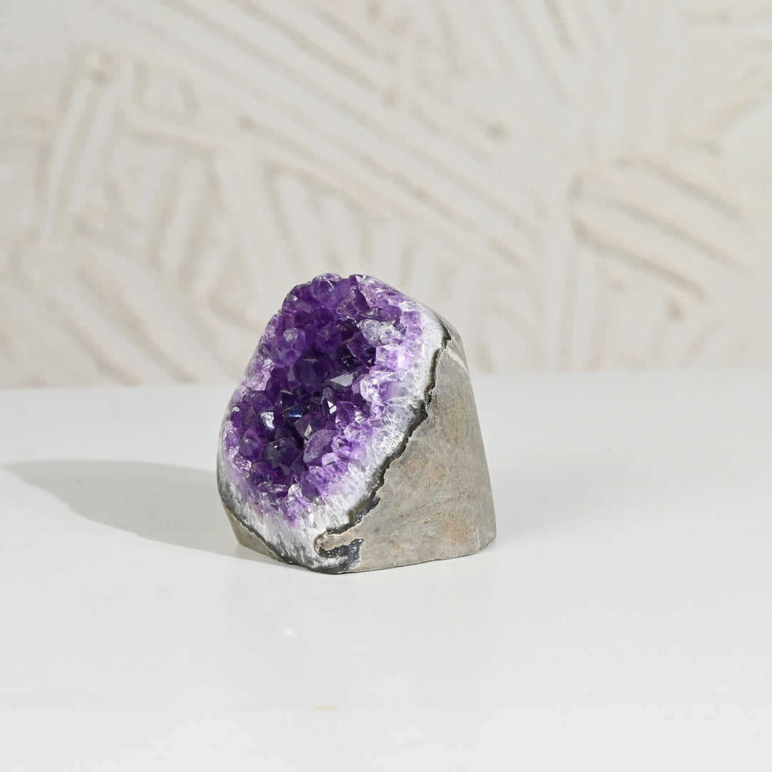 Natural Amethyst Geode 408 g - Raw Crystal for Healing