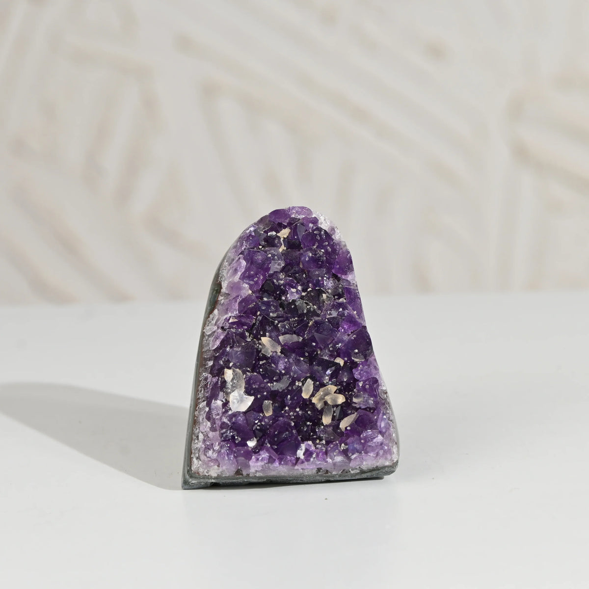 Amethyst Geode – Vibrating Crystals, Jaipur