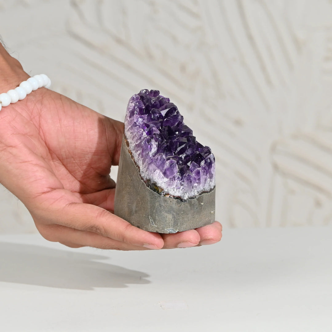 Natural Amethyst Geode 382g - Raw Crystal for Healing