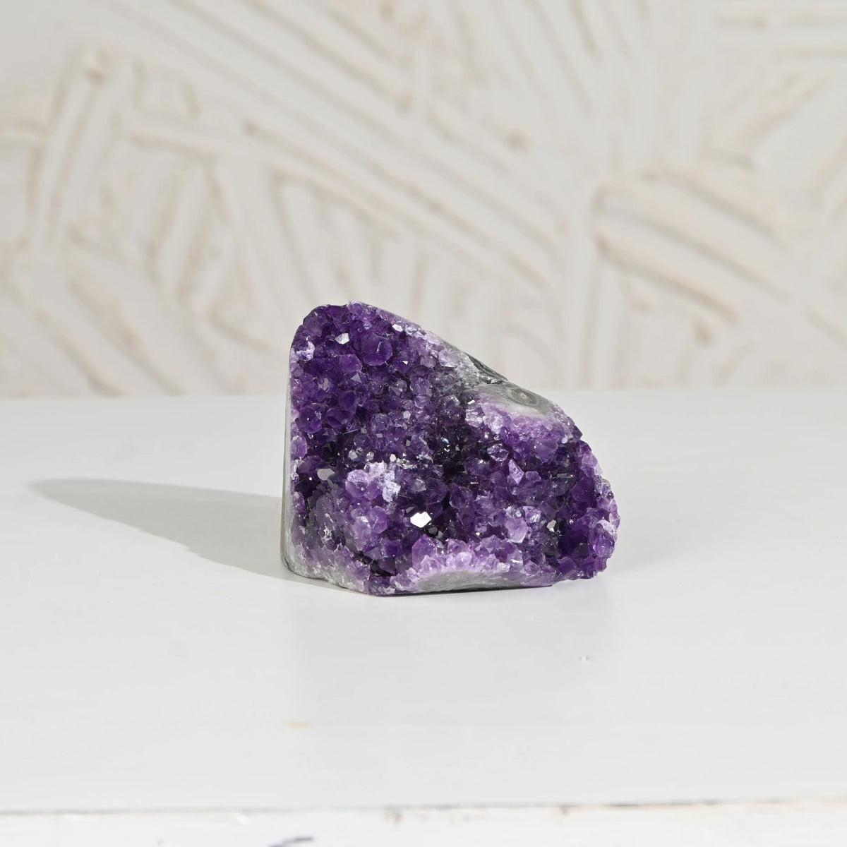 Amethyst Geode – Vibrating Crystals, Jaipur