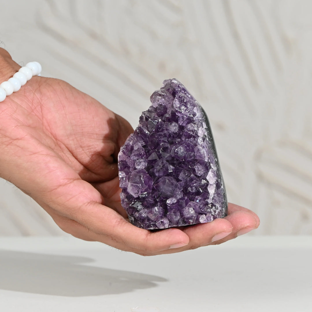 Natural Amethyst Geode 286g - Raw Crystal for Healing