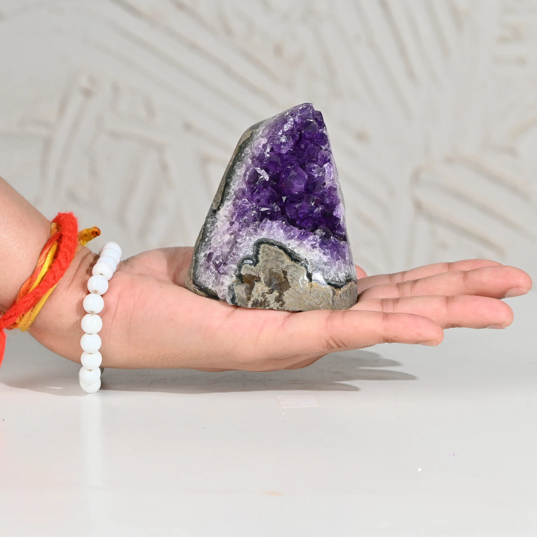 Natural Amethyst Geode 370g - Raw Crystal for Healing