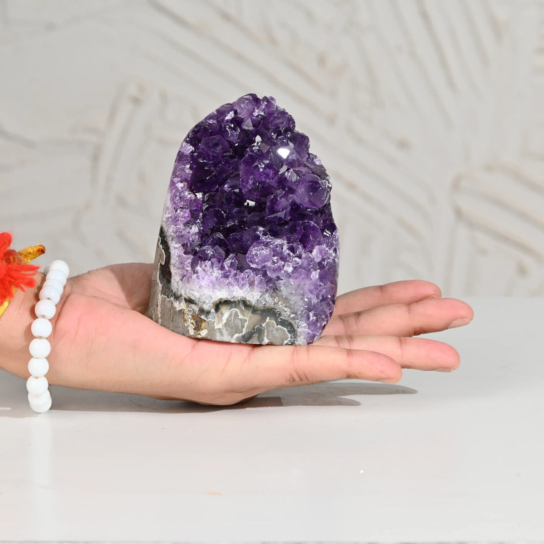 Natural Amethyst Geode 621g - Raw Crystal for Healing
