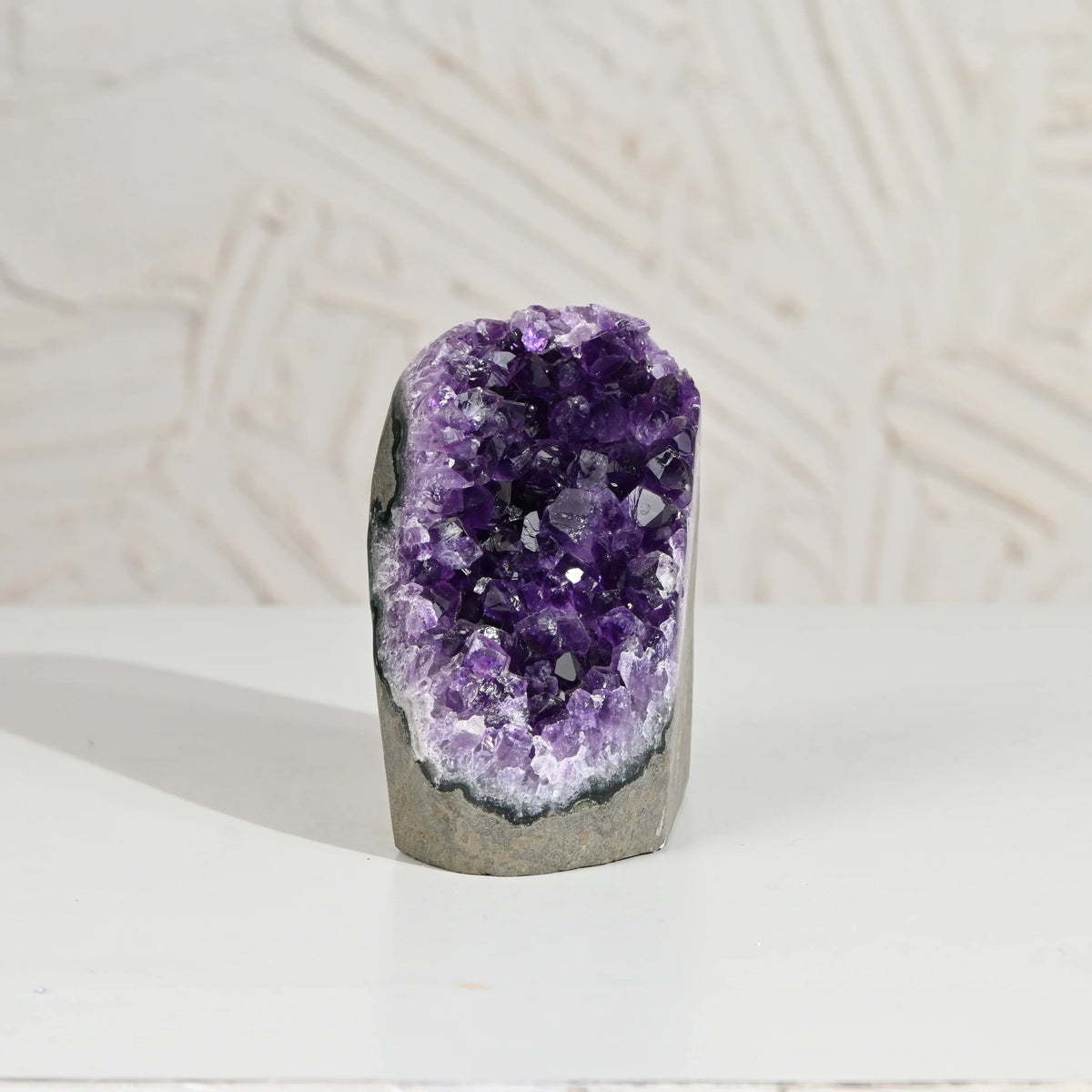 Amethyst Geode – Vibrating Crystals, Jaipur