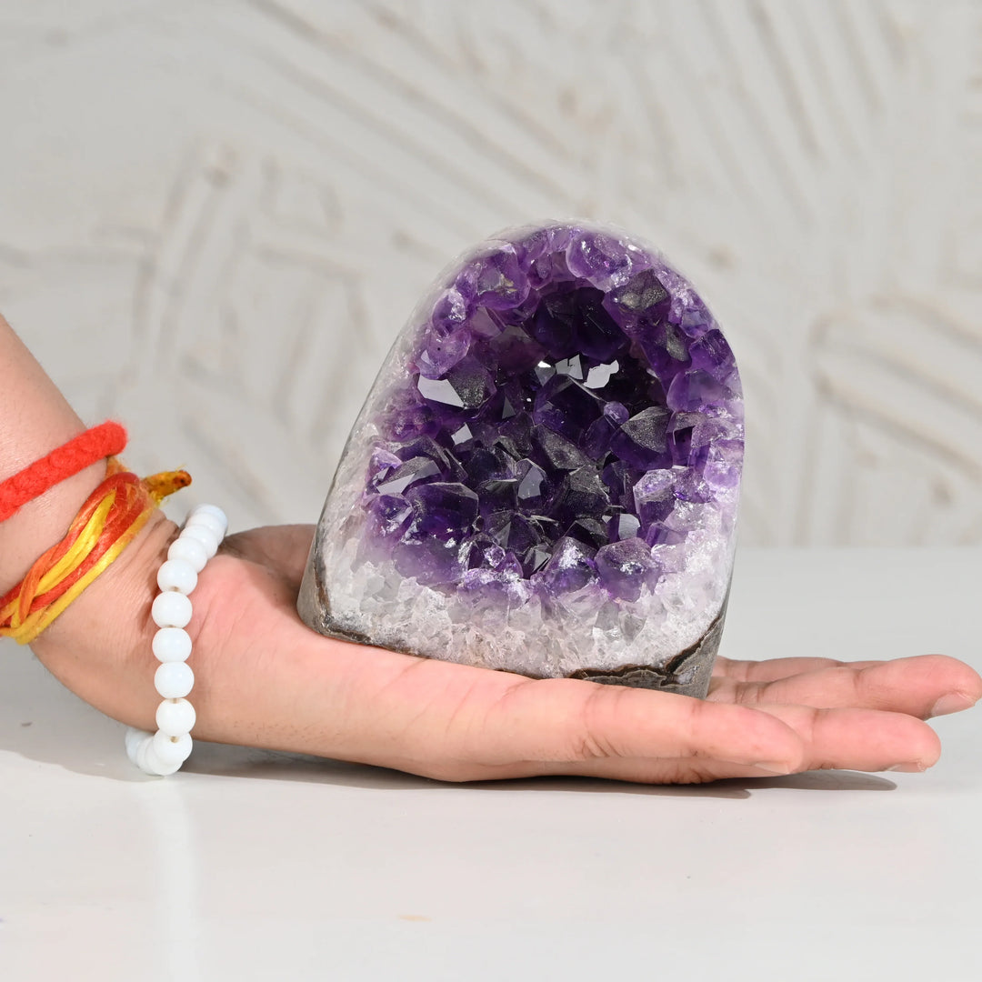 Natural Amethyst Geode 875g - Raw Crystal for Healing