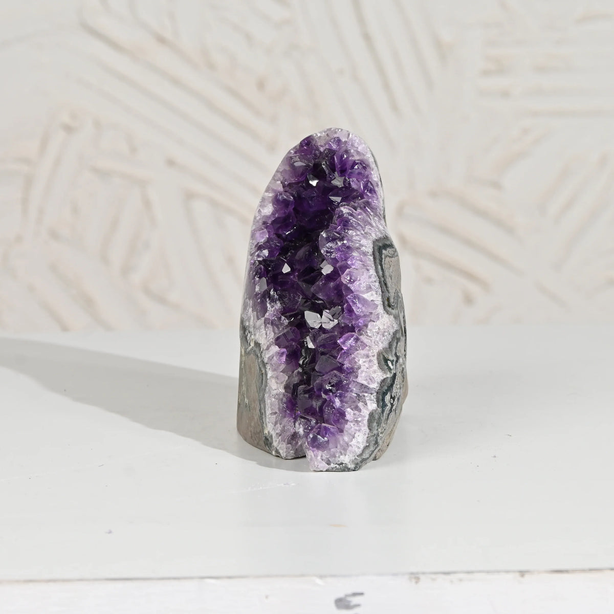Amethyst Geode – Vibrating Crystals, Jaipur