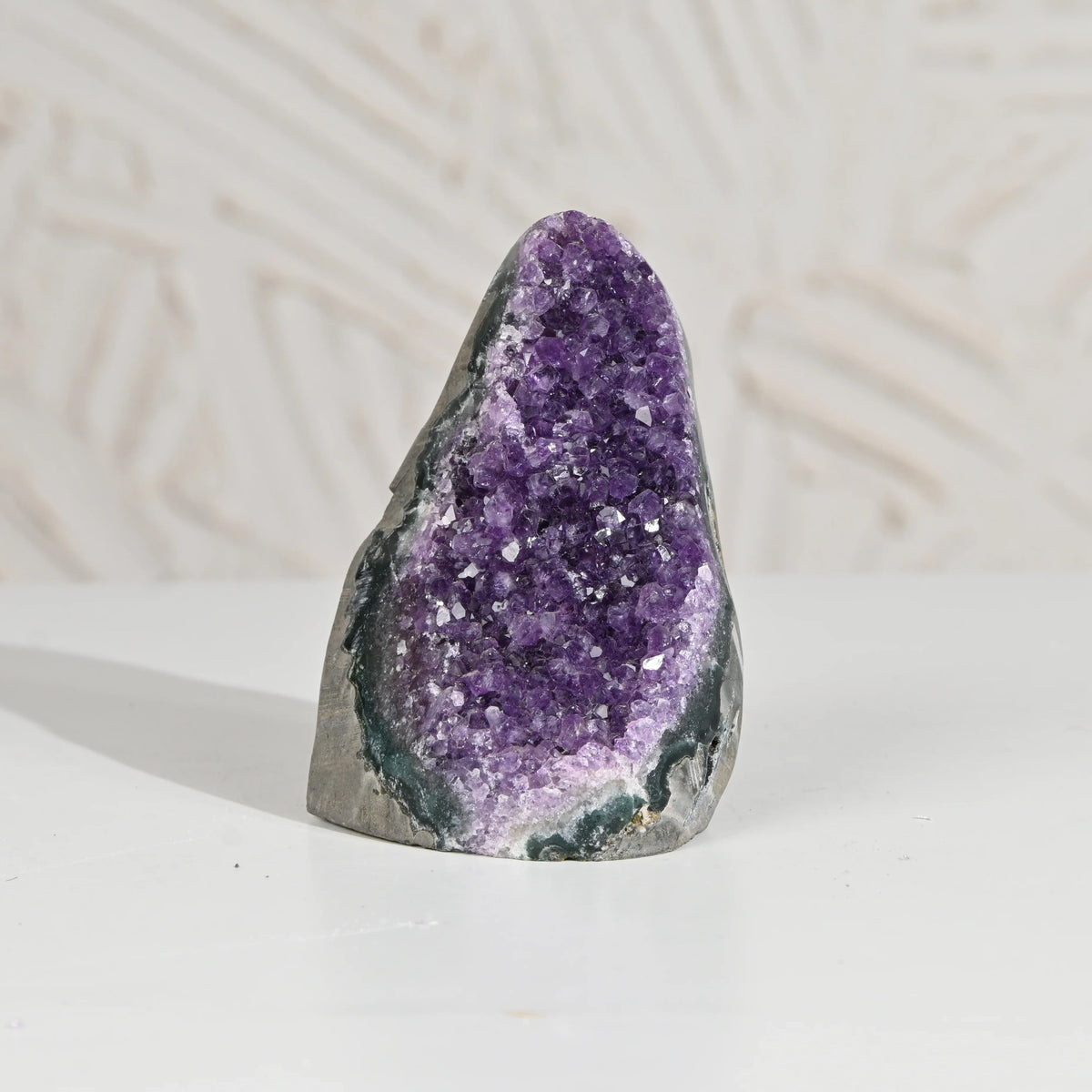 Amethyst Geode – Vibrating Crystals, Jaipur
