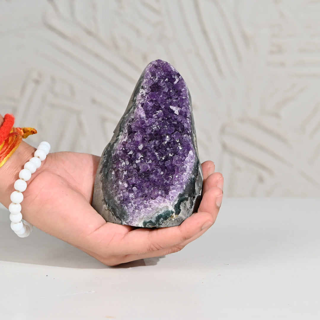 Natural Amethyst Geode 529g - Raw Crystal for Healing