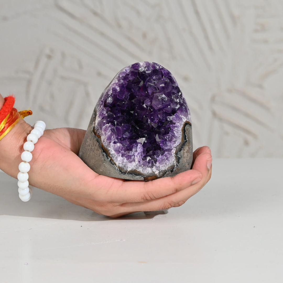 Natural Amethyst Geode 678g - Raw Crystal for Healing