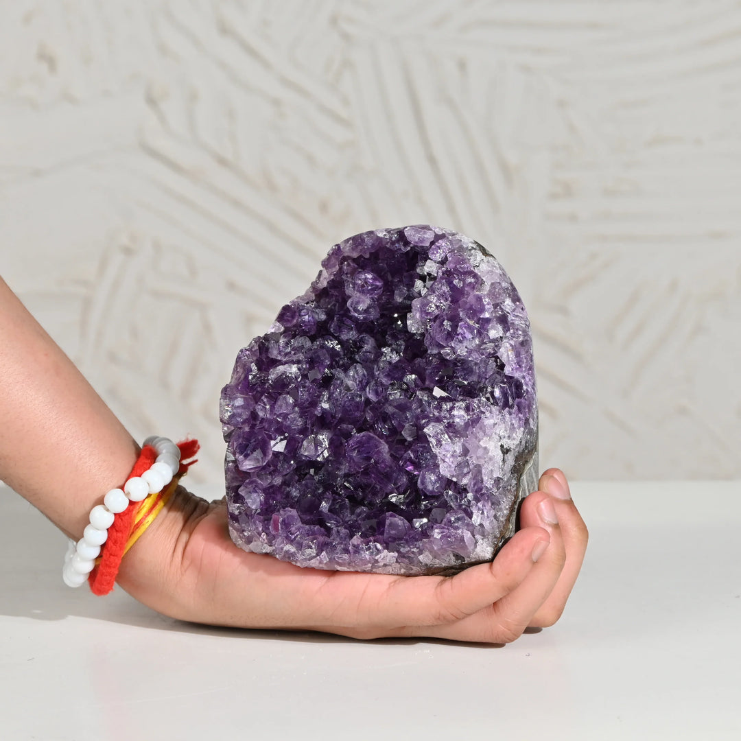 Natural Amethyst Geode 1340g - Raw Crystal for Healing