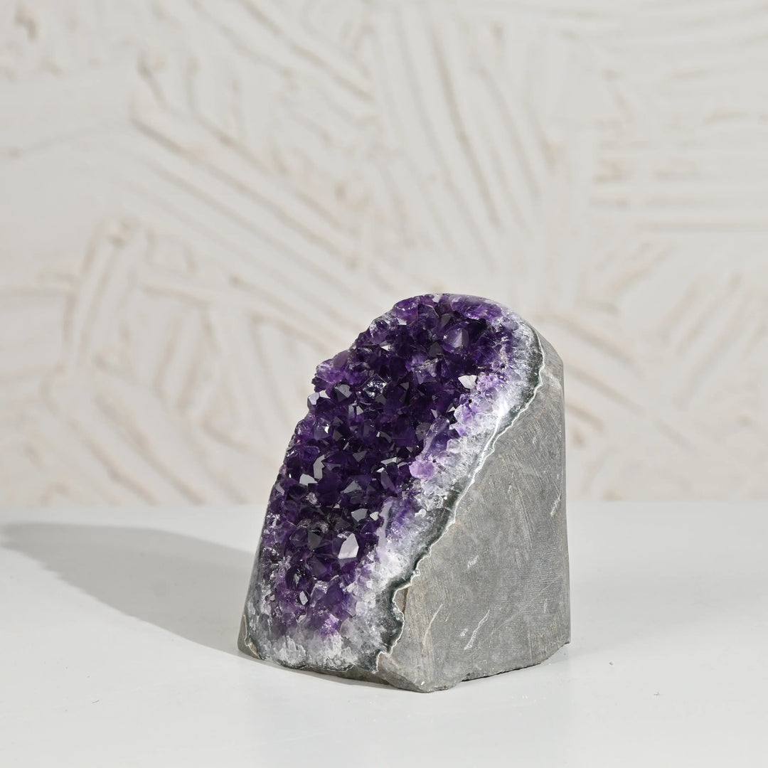 Natural Amethyst Geode 1248g - Raw Crystal for Healing