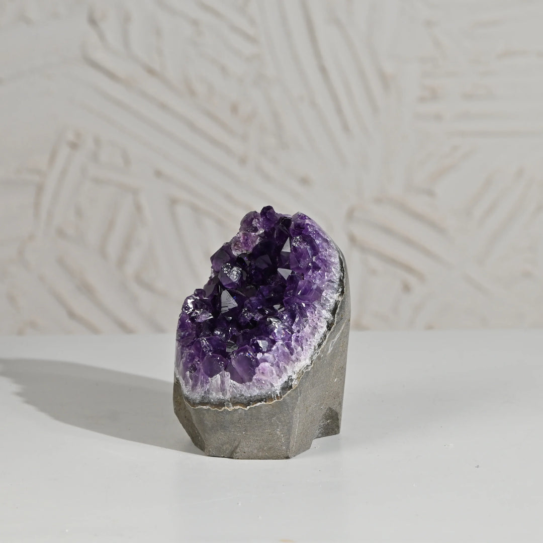 Natural Amethyst Geode 749g - Raw Crystal for Healing