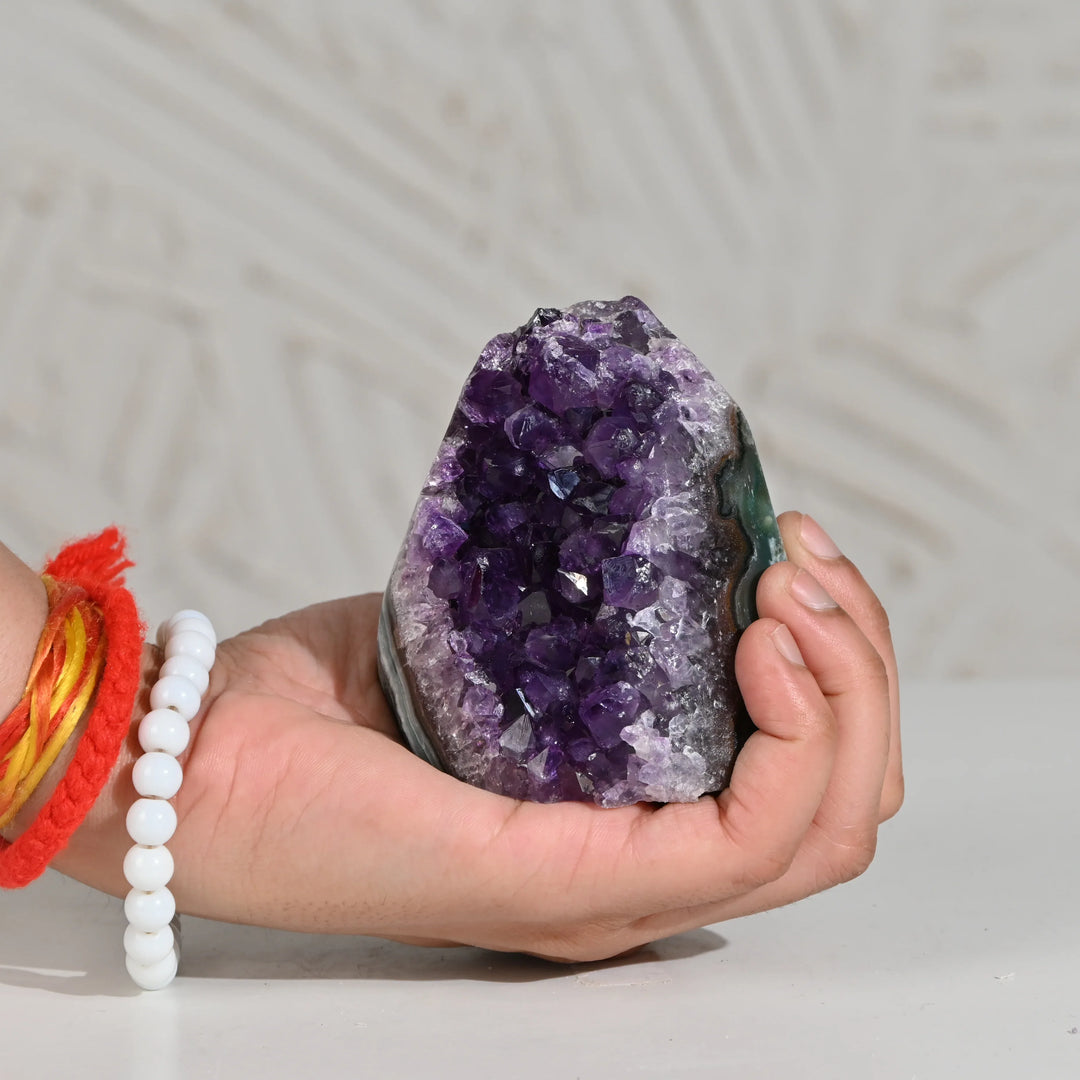 Natural Amethyst Geode 408g - Raw Crystal for Healing