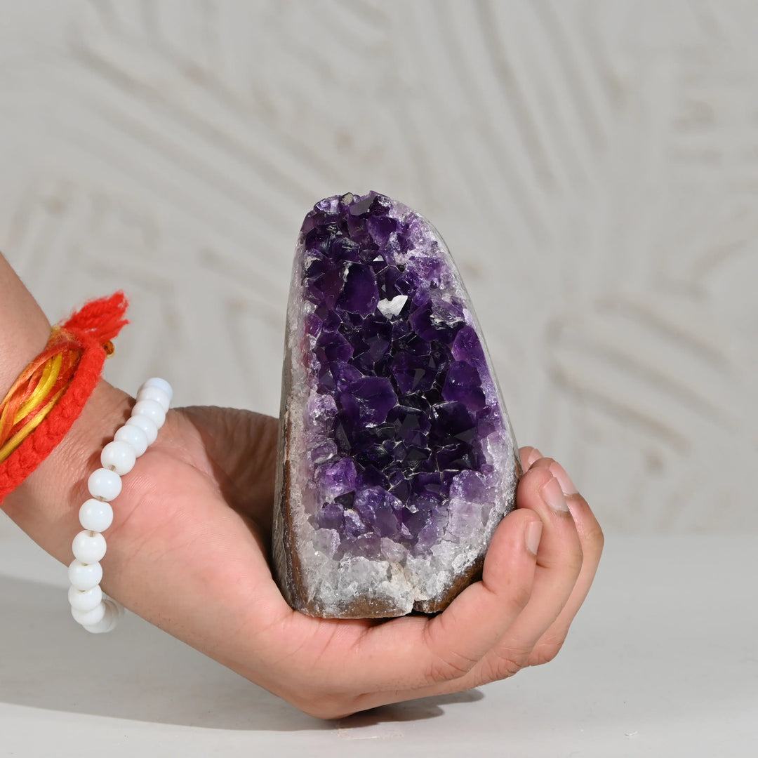 Natural Amethyst Geode 606g - Raw Crystal for Healing