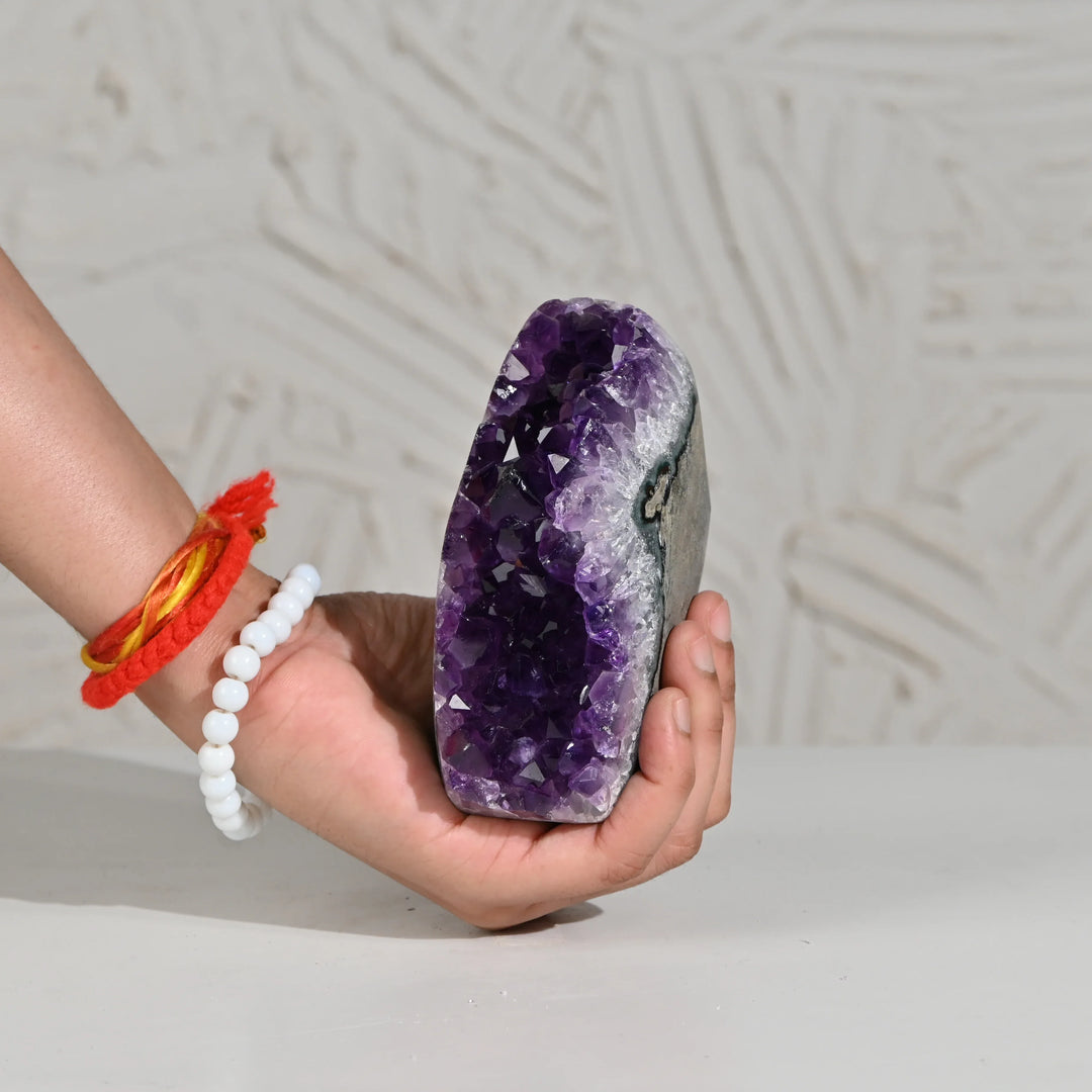Natural Amethyst Geode 838g - Raw Crystal for Healing
