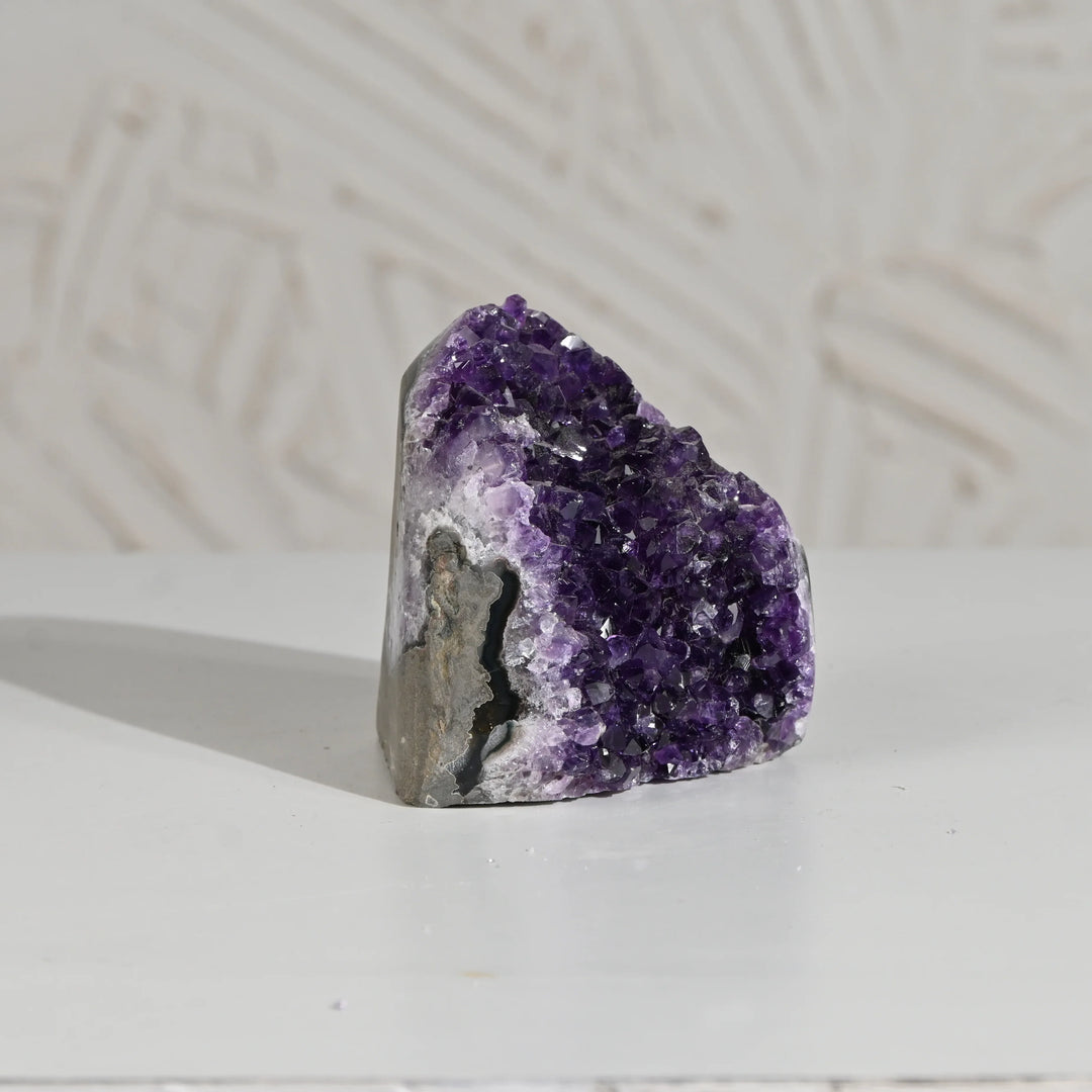 Natural Amethyst Geode 666 g - Raw Crystal for Healing