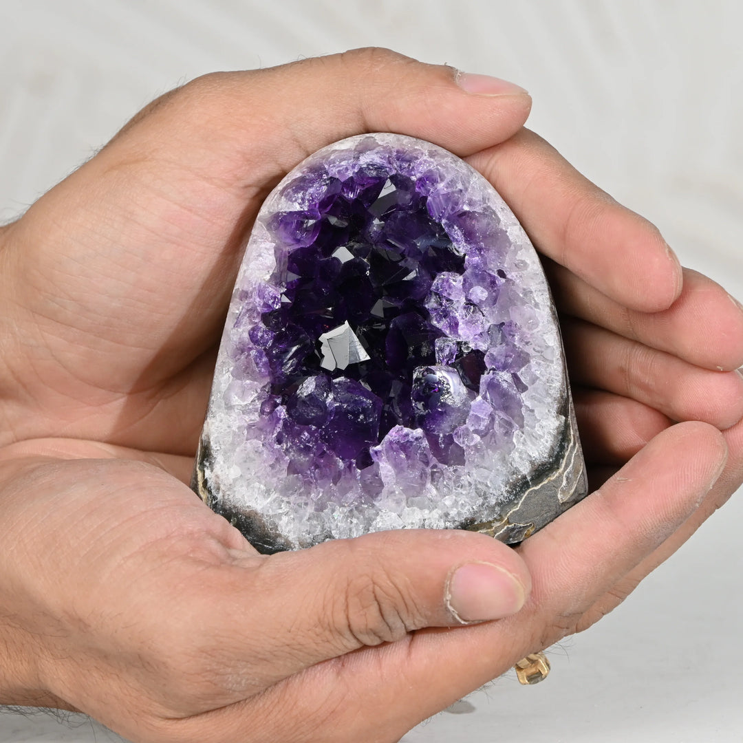 Natural Amethyst Geode 497g - Raw Crystal for Healing