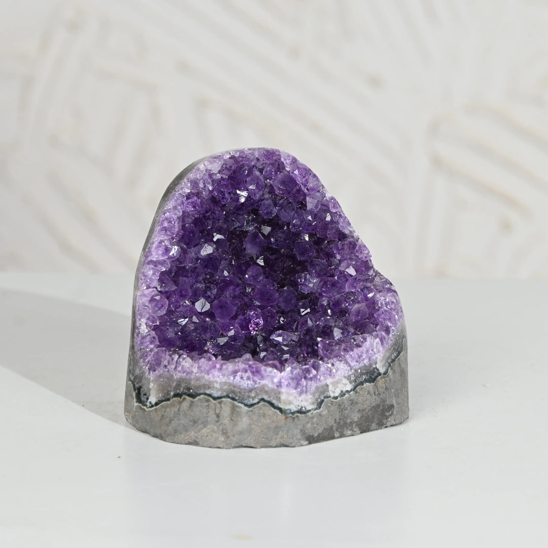 Natural Amethyst Geode 795 g - Raw Crystal for Healing