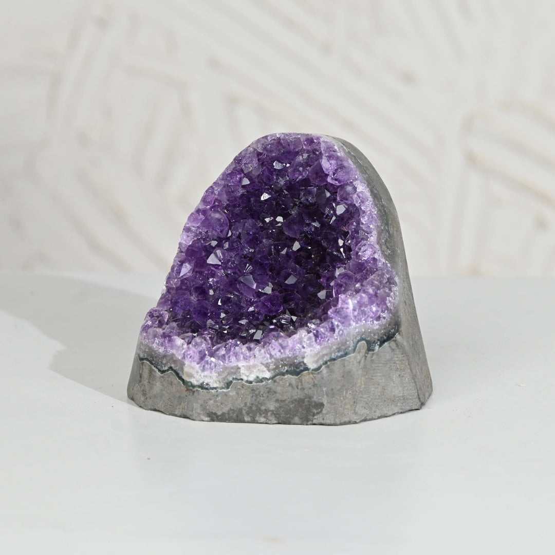 Natural Amethyst Geode 795 g - Raw Crystal for Healing