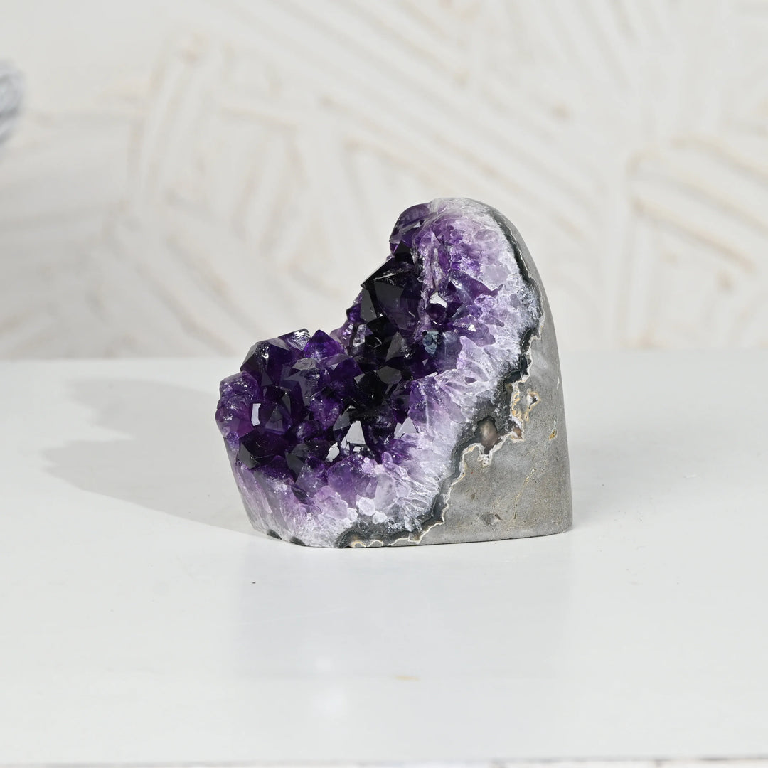 Natural Amethyst Geode 751g - Raw Crystal for Healing