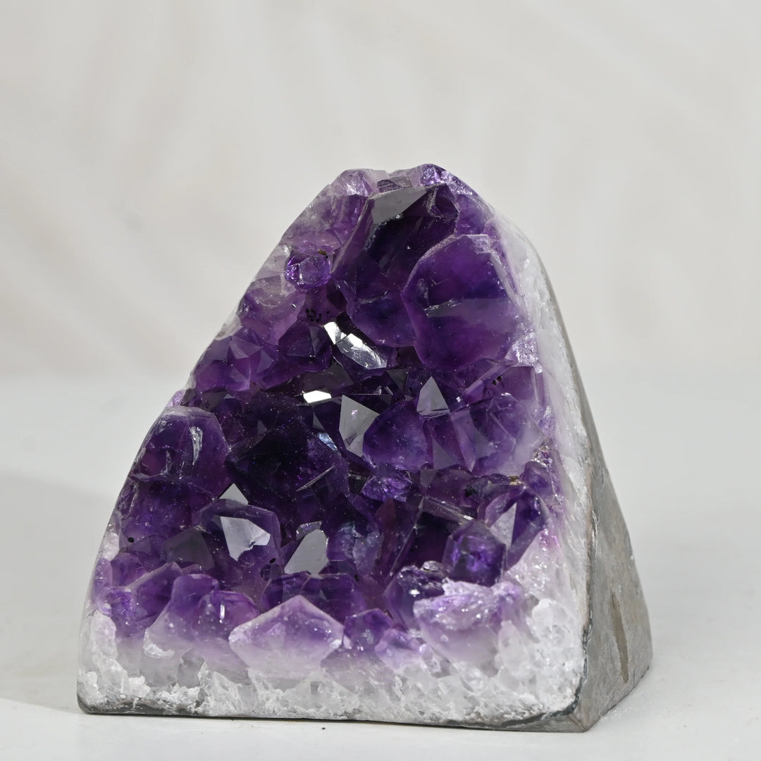 Natural Amethyst Geode 641g - Raw Crystal for Healing
