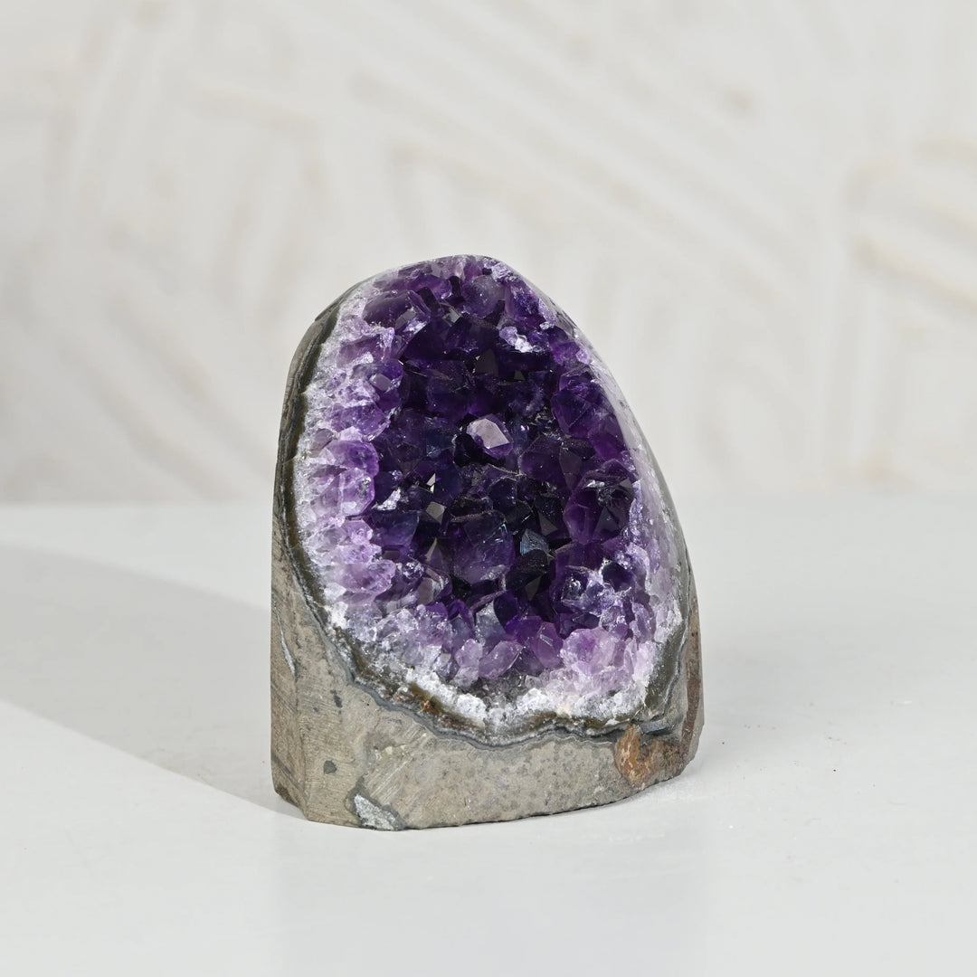 Natural Amethyst Geode 586g - Raw Crystal for Healing