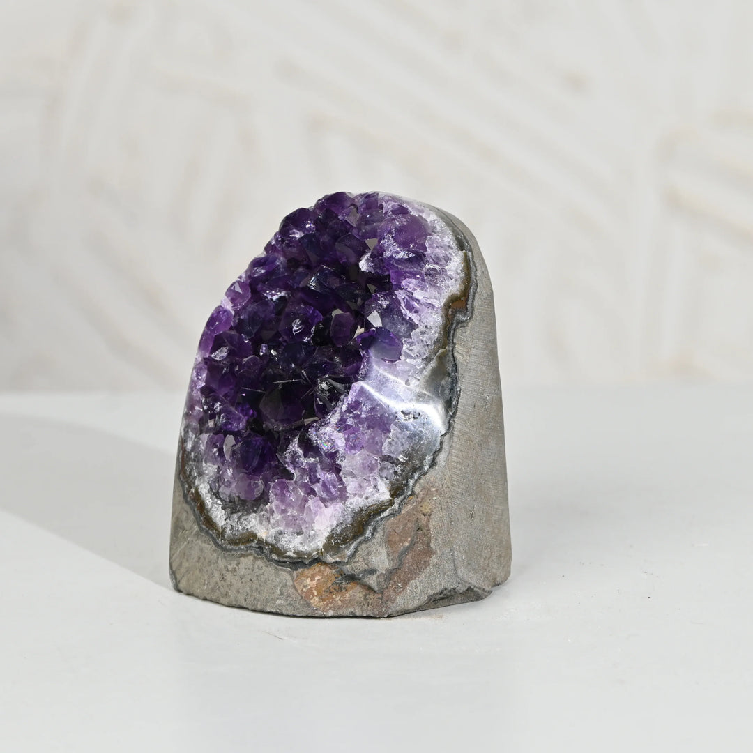 Natural Amethyst Geode 586g - Raw Crystal for Healing