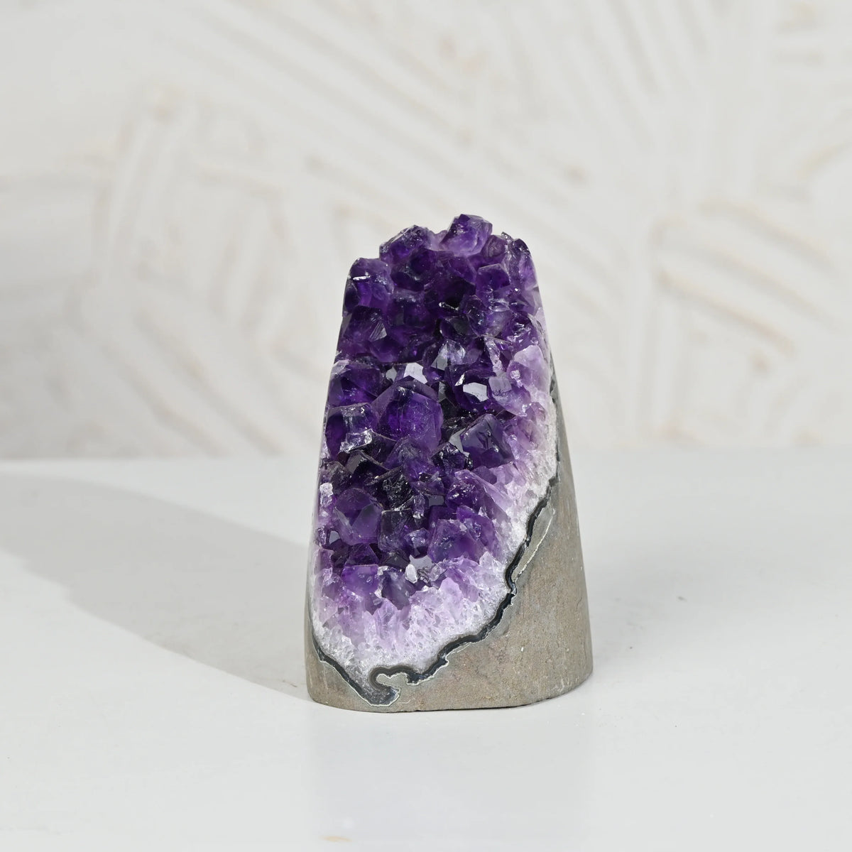 Amethyst Geode – Vibrating Crystals, Jaipur
