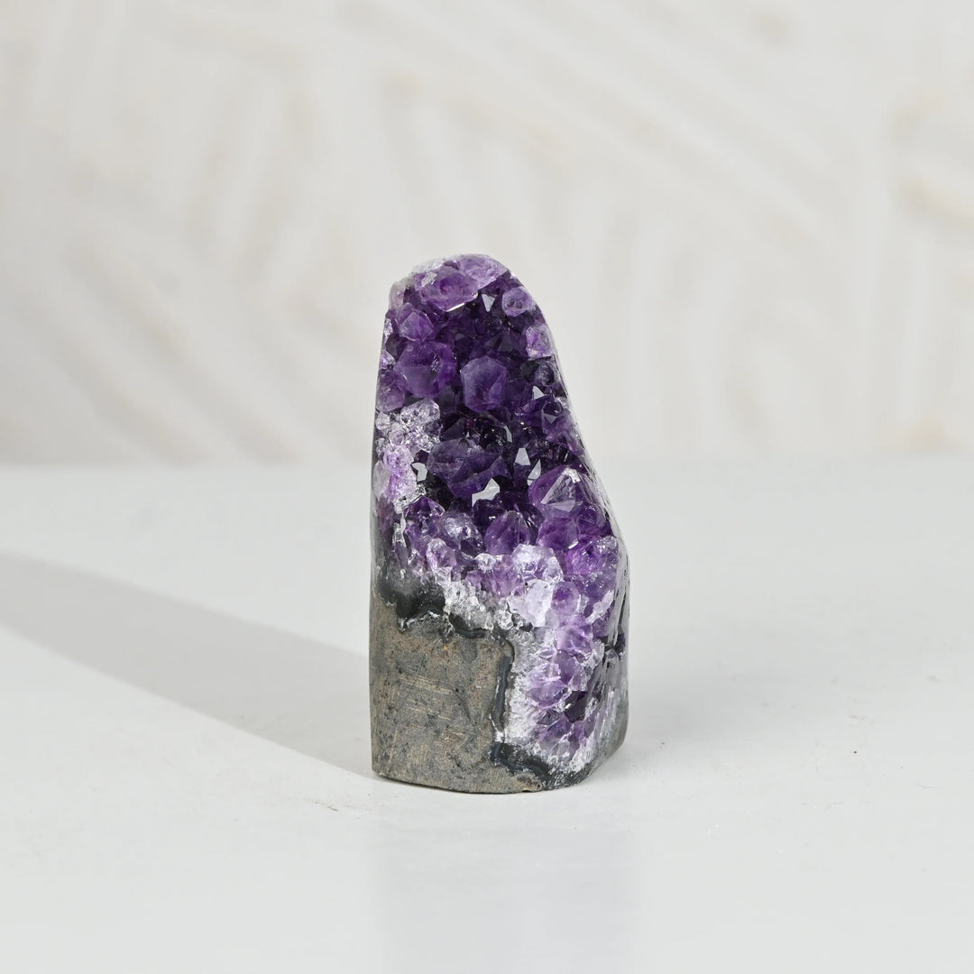 Natural Amethyst Geode 190g - Raw Crystal for Healing