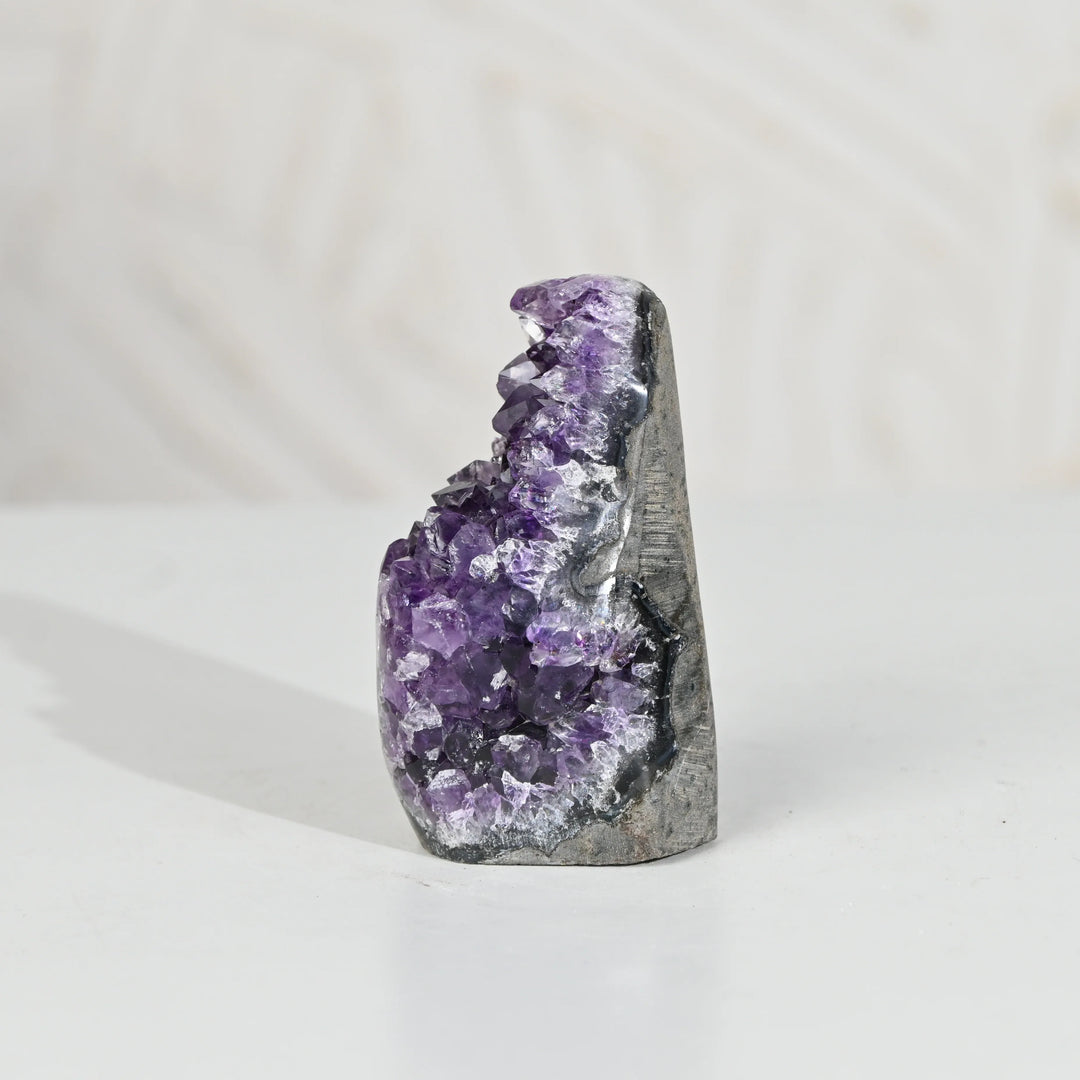 Natural Amethyst Geode 190g - Raw Crystal for Healing